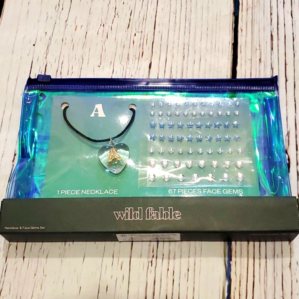 🆕️ ACRYLIC HEART "A" WITH 67 FACE GEMS PENDANT NECKLACE